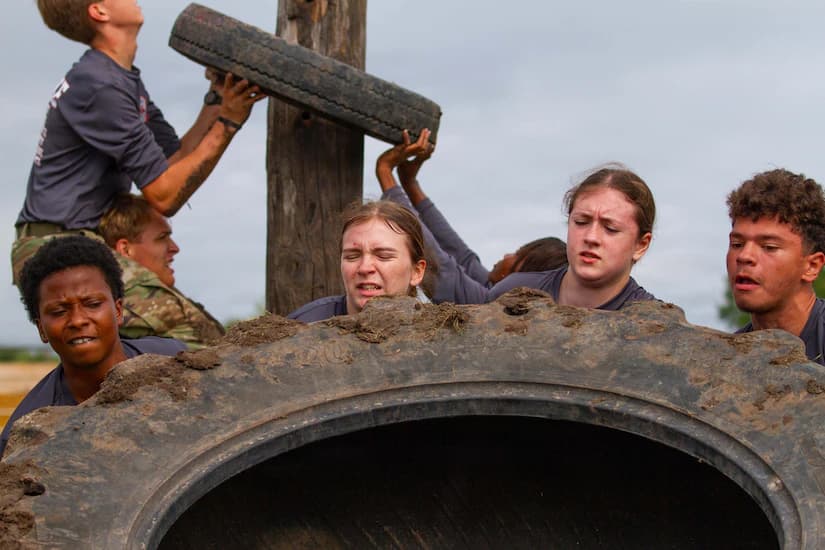 Army Reserve Unit Supports Local Junior ROTC Raider Challenge
